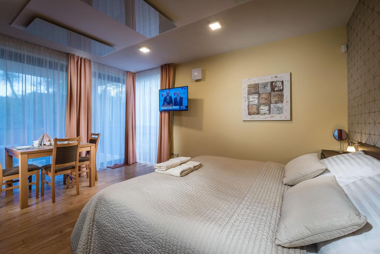 Apartmánový Dom Kriváň Bešeňová Esterno foto