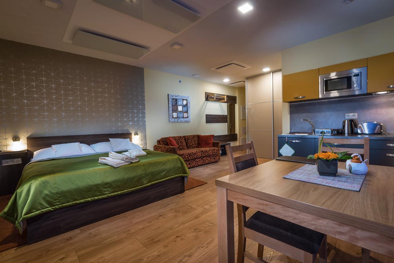 Apartmánový Dom Kriváň Bešeňová Esterno foto
